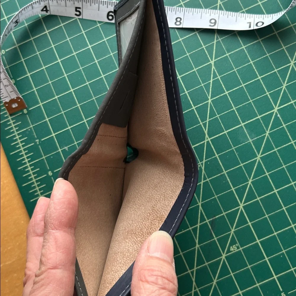 Navy / Grey Leather RFID Wallet - Picture 6 of 10